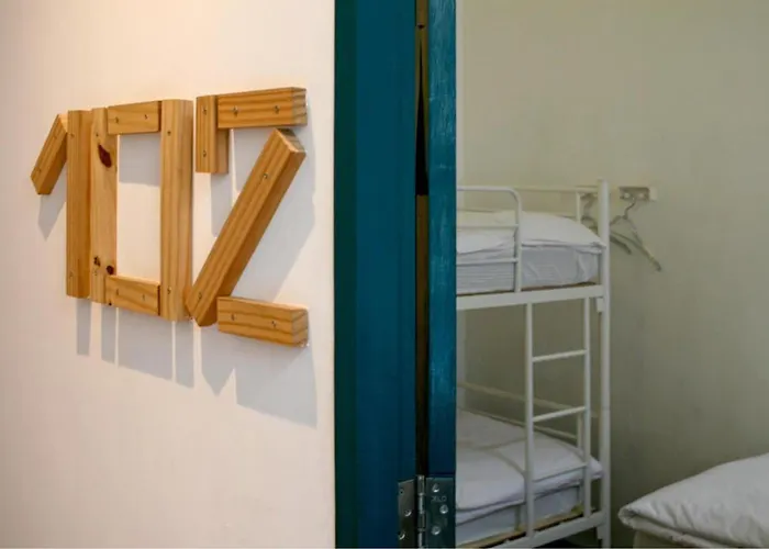T-boutique - Hua Lamphong بيت شباب