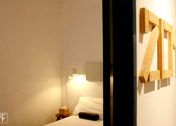 T-Boutique Hostel - Hua Lamphong Hostel *