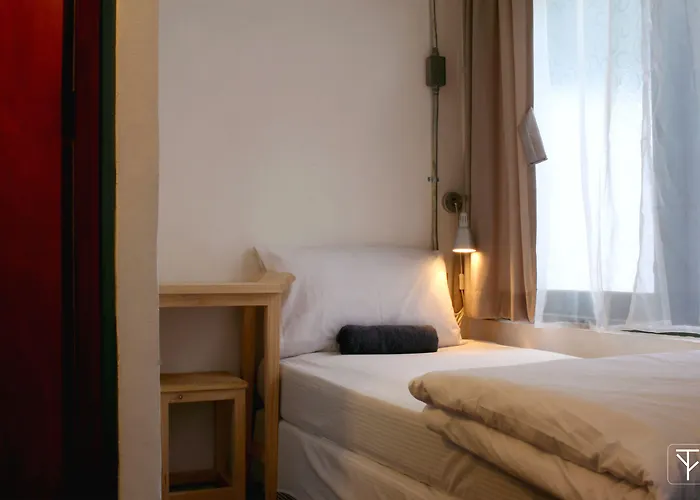 T-Boutique Hostel - Hua Lamphong Bangkok