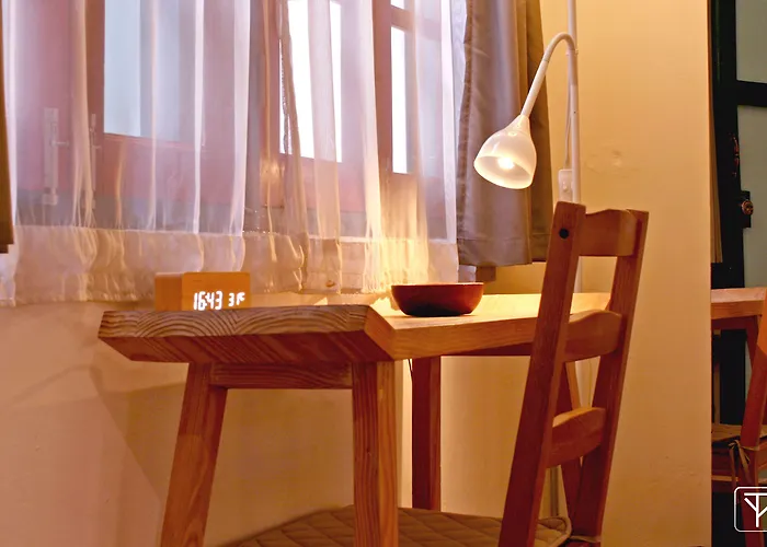 T-boutique - Hua Lamphong بيت شباب