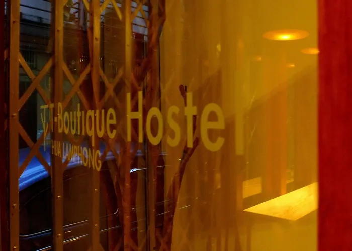 بيت شباب T-boutique - Hua Lamphong *